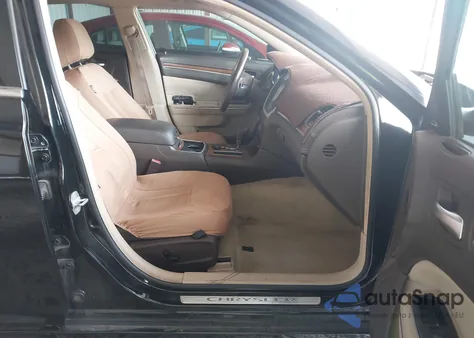 2012 Chrysler 300C Luxury Series from USA, damaged, VIN 2C3CCAPT2CH229164